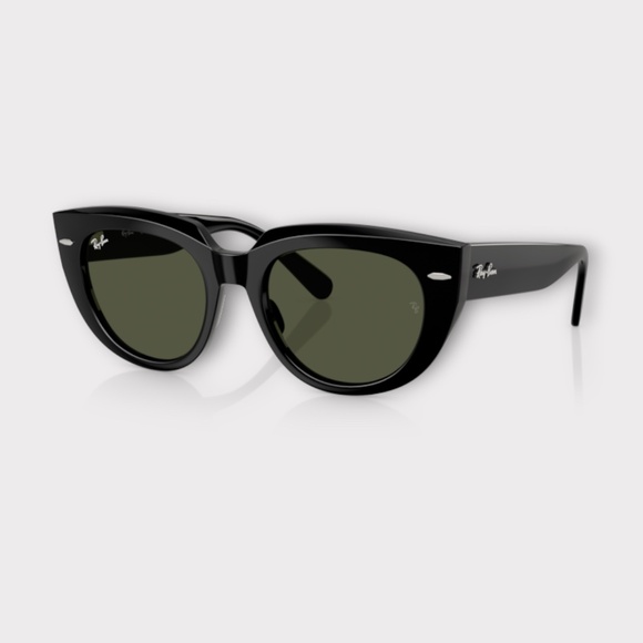 RayBan RB2286 901/31 Doreen Womens Sunglasses. Black Frame and Green Lens